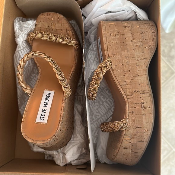 Steve Madden “Danya” Sandals - Picture 1 of 4